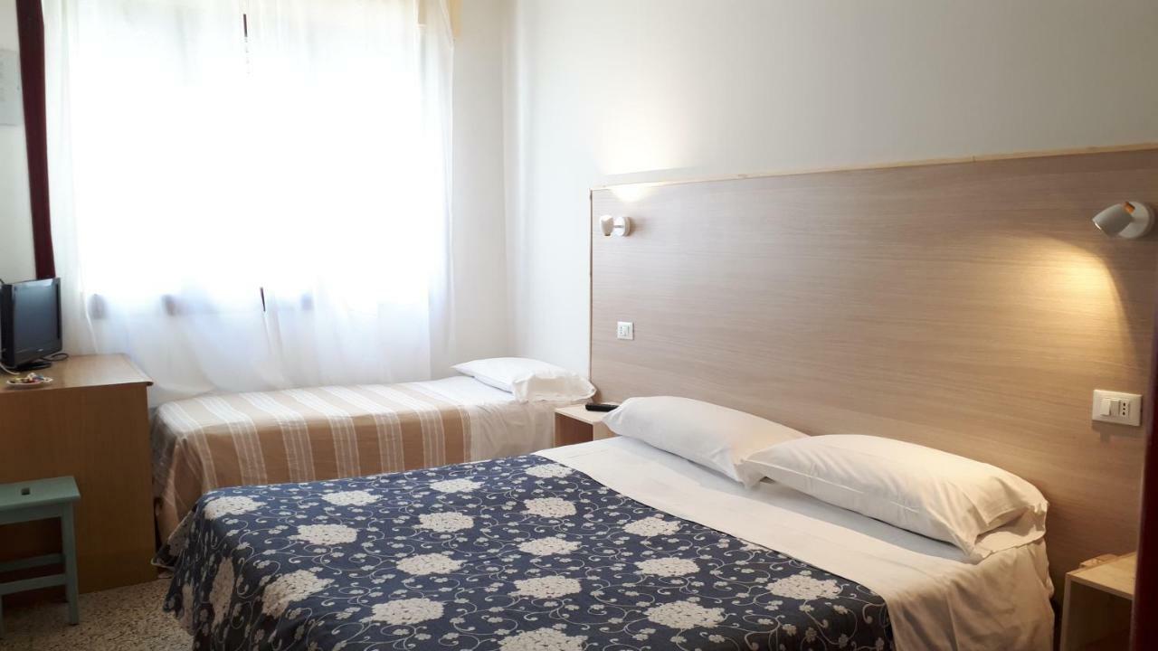 Hotel Villa Dina Lido di Jesolo Luaran gambar