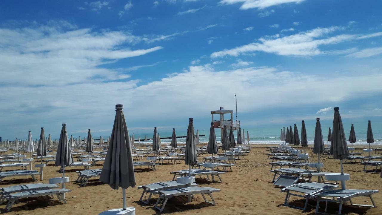 Hotel Villa Dina Lido di Jesolo Luaran gambar